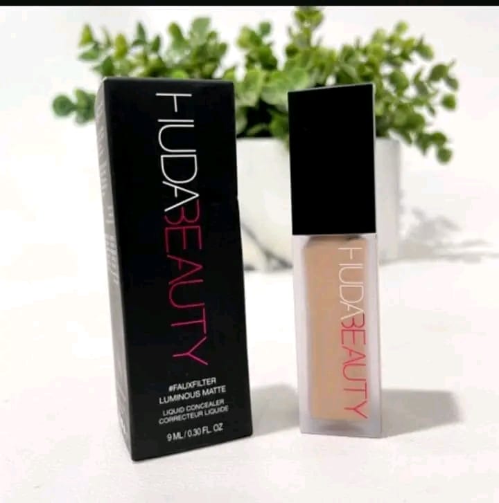 Huda Beauty FauxFilter Luminous Matte Foundation Shade 1 – Waterproof Full Coverage 24H Long Wear Liquid Foundation 40ml