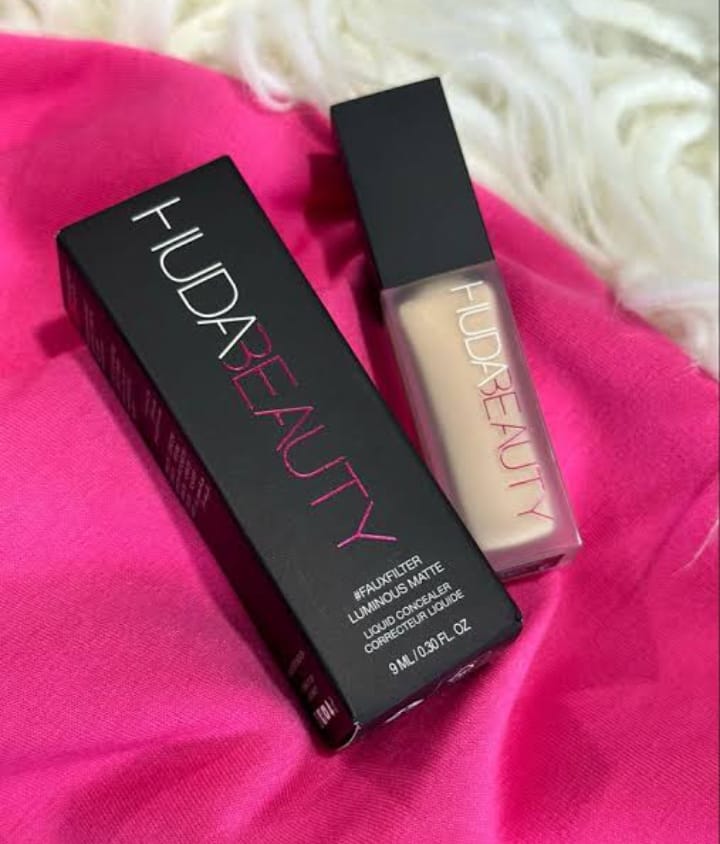 Huda Beauty FauxFilter Luminous Matte Foundation Shade 1 – Waterproof Full Coverage 24H Long Wear Liquid Foundation 40ml
